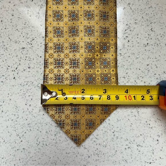 Ermenegildo Zegna 100% Silk Yellow Blue Floral Print Made in Italy Tie - Picture 8 of 9